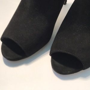 Marc Fisher Shoes - 🎉HOST PICK🎉 Marc Fisher Suede Heeled Boots Marc Fisher Shoes - 🎉HOST PICK🎉 Marc Fisher Suede Heeled Boots